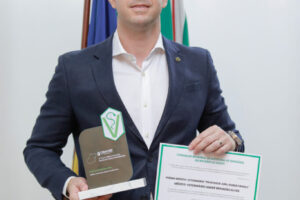 CRMV-GO entrega IV Prêmio Médico-Veterinário “Professor Jurij Sobestiansky” 